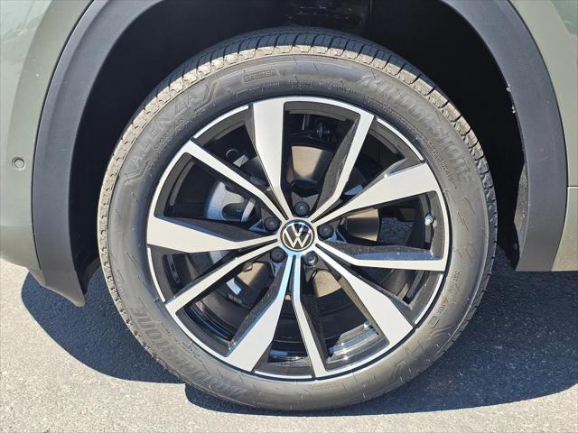 2026 Volkswagen Atlas Cross Sport SEL Premium R-Line