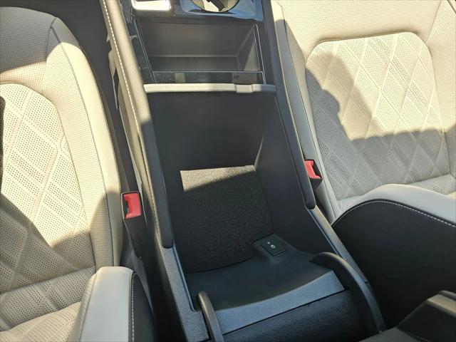 2026 Volkswagen Atlas Cross Sport SEL Premium R-Line