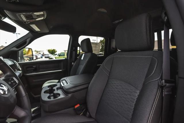2026 Ram 2500 Black Express Crew Cab 4x4 64 Box
