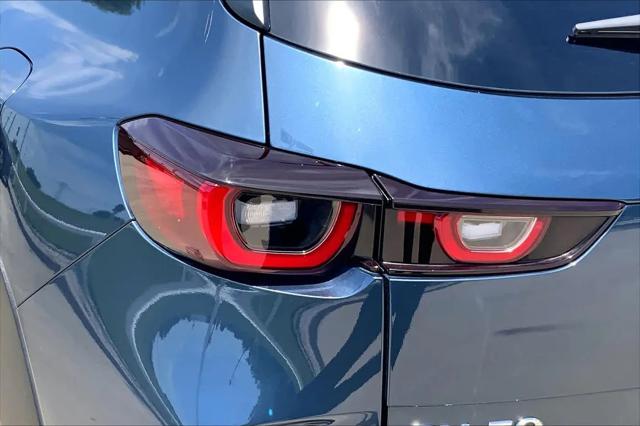 2025 Mazda CX-50 2.5 S Select Package