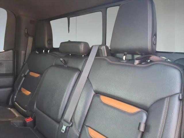 2022 GMC Sierra 1500 Limited 4WD Crew Cab Short Box AT4