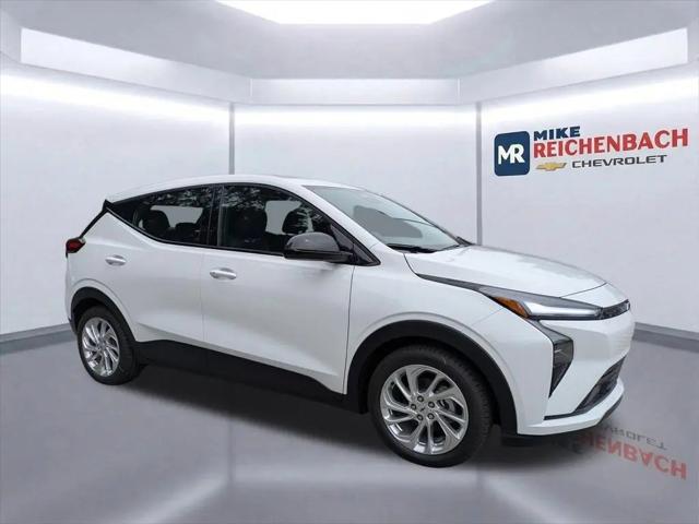 2027 Chevrolet Bolt LT FWD