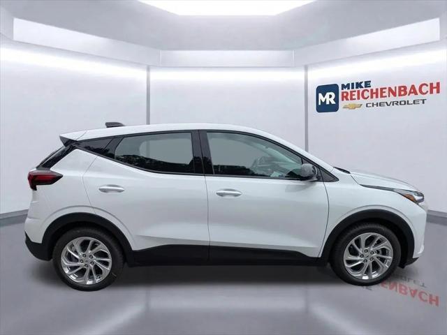 2027 Chevrolet Bolt LT FWD