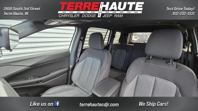 2026 Jeep Cherokee Laredo 4x4