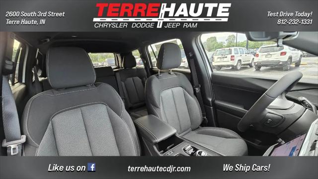 2026 Jeep Cherokee Laredo 4x4