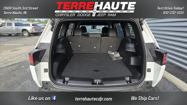 2026 Jeep Cherokee Laredo 4x4