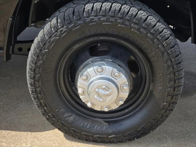 2024 Ram 3500 Tradesman Crew Cab 4x4 8' Box