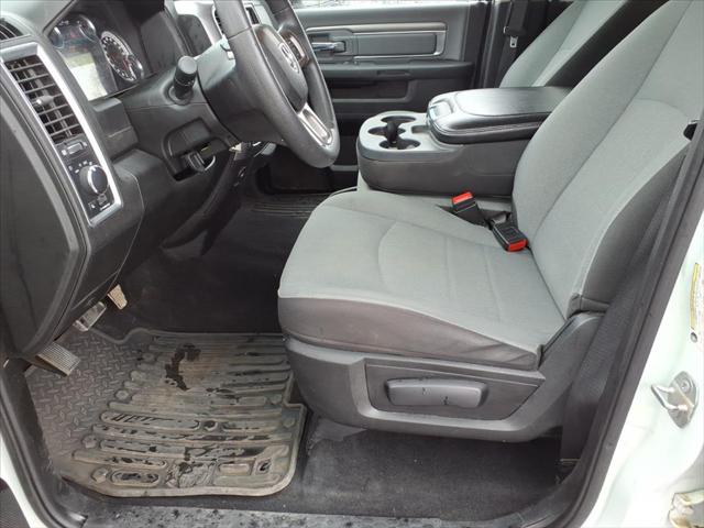 2023 Ram 1500 Classic SLT Crew Cab 4x4 5'7" Box