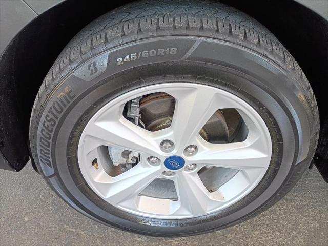 2020 Ford Edge SE