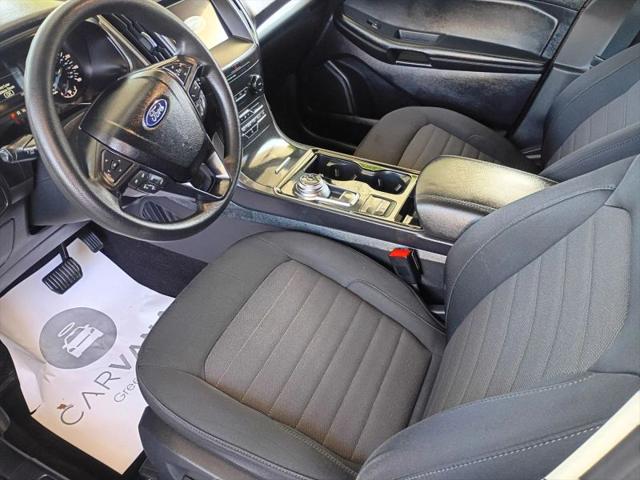 2020 Ford Edge SE