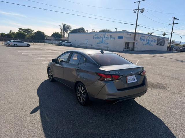 2020 Nissan Versa SV Xtronic CVT