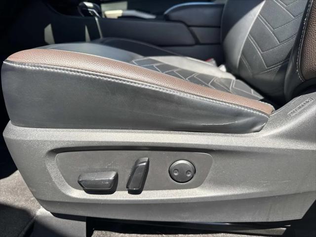 2023 Nissan Pathfinder Platinum FWD