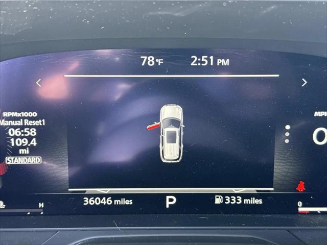 2023 Nissan Pathfinder Platinum FWD