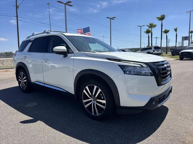 2023 Nissan Pathfinder Platinum FWD