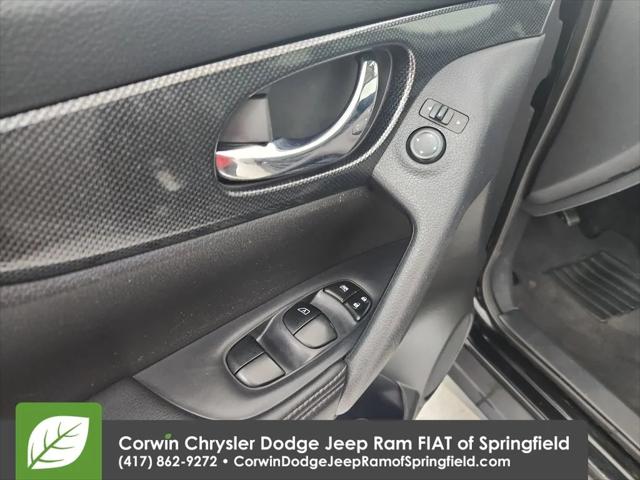 2015 Nissan Rogue SL