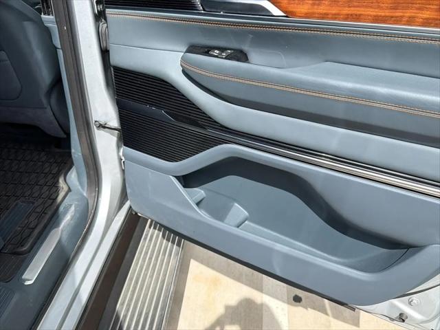 2024 Jeep Grand Wagoneer L Series III 4x4