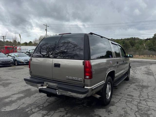 1999 Chevrolet Suburban LT