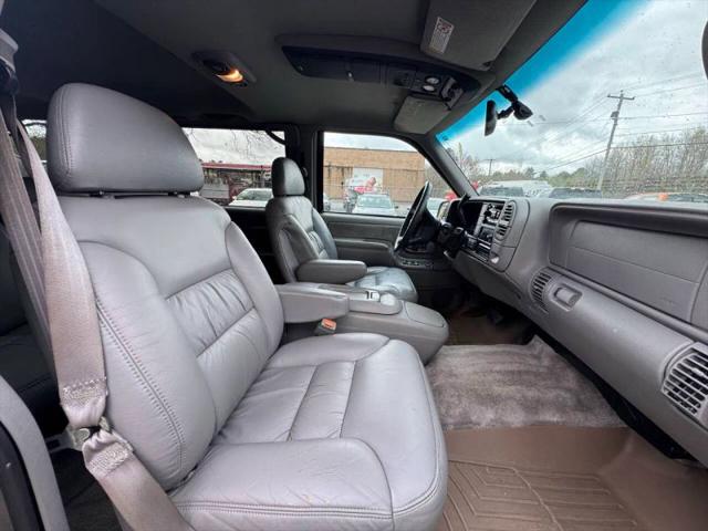 1999 Chevrolet Suburban LT