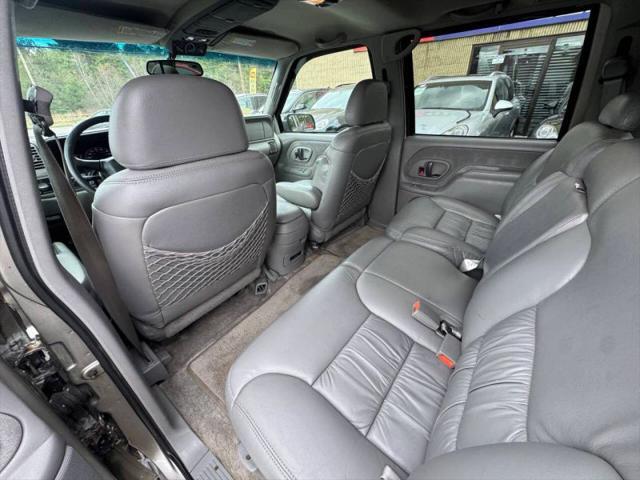 1999 Chevrolet Suburban LT