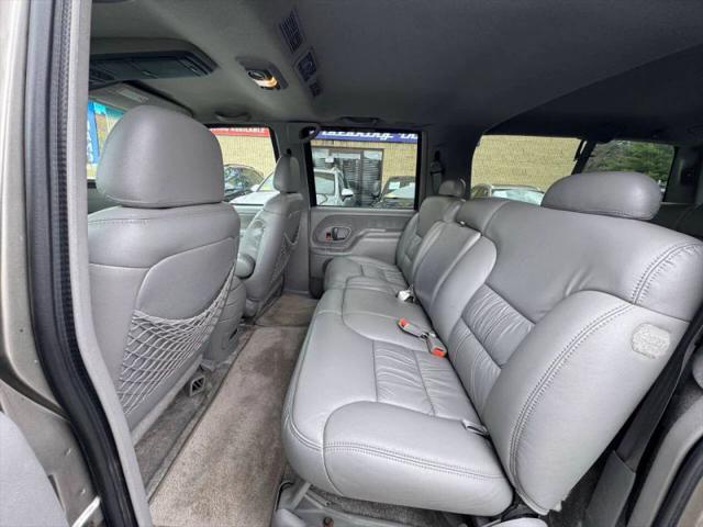 1999 Chevrolet Suburban LT