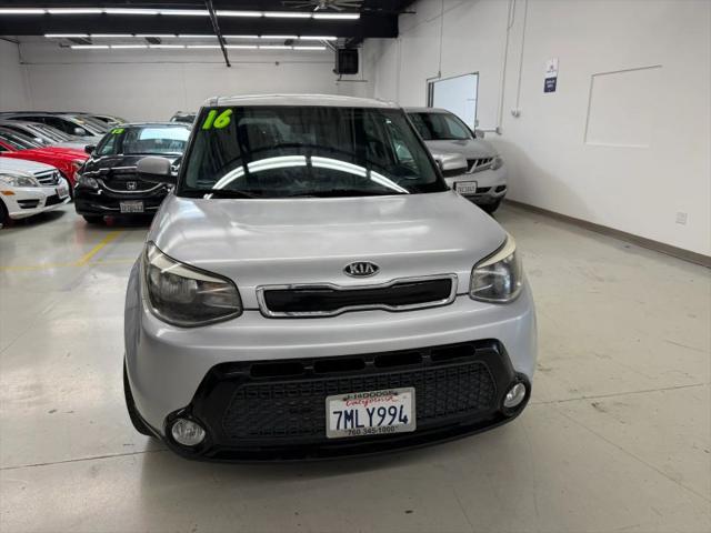 2016 Kia Soul +