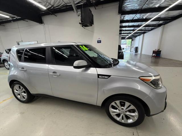 2016 Kia Soul +