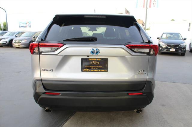 2021 Toyota RAV4 Hybrid XLE