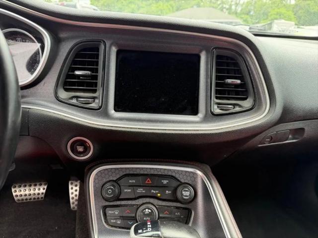 2018 Dodge Challenger SXT Plus