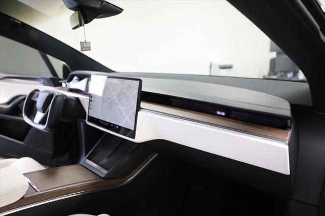 2022 Tesla Model X Dual Motor All-Wheel Drive