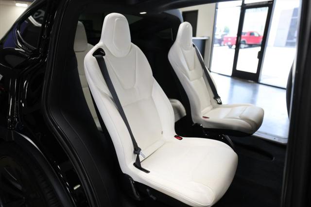 2022 Tesla Model X Dual Motor All-Wheel Drive