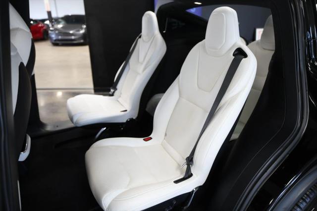 2022 Tesla Model X Dual Motor All-Wheel Drive