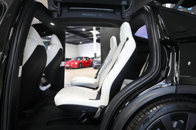 2022 Tesla Model X Dual Motor All-Wheel Drive