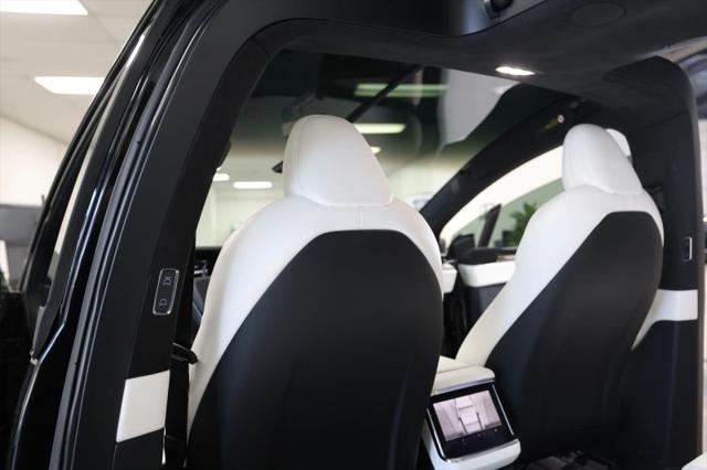 2022 Tesla Model X Dual Motor All-Wheel Drive