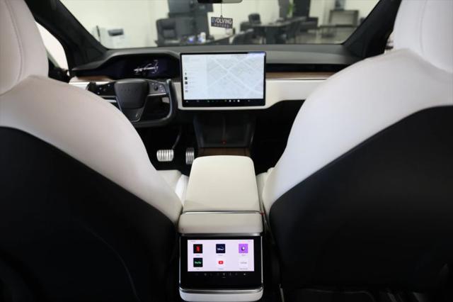 2022 Tesla Model X Dual Motor All-Wheel Drive