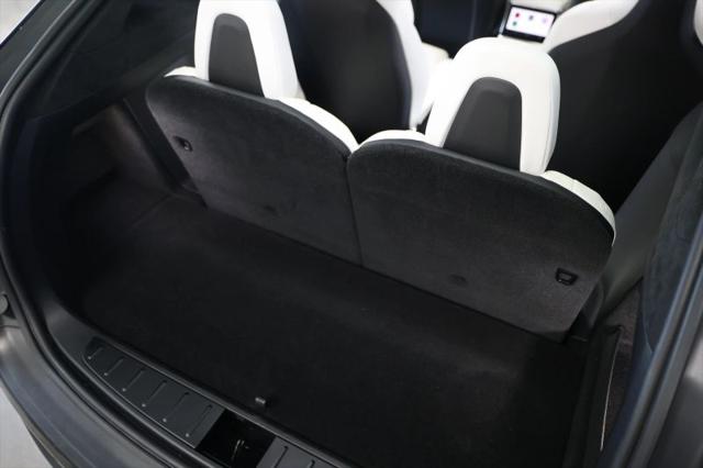 2022 Tesla Model X Dual Motor All-Wheel Drive