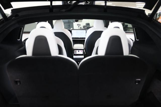 2022 Tesla Model X Dual Motor All-Wheel Drive