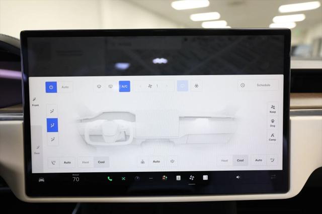 2022 Tesla Model X Dual Motor All-Wheel Drive