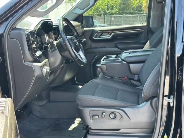 2024 GMC Sierra 1500 4WD Crew Cab Short Box Elevation with 3VL