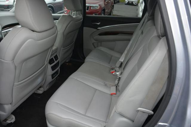2017 Acura MDX w/Technology Package
