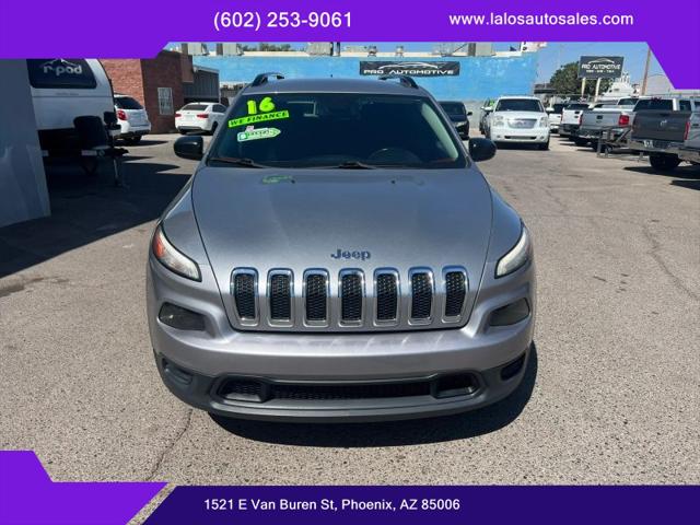 2016 Jeep Cherokee Sport