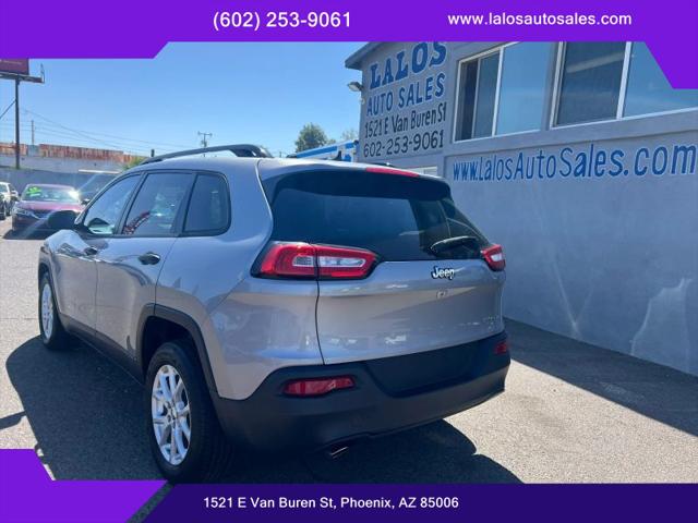 2016 Jeep Cherokee Sport