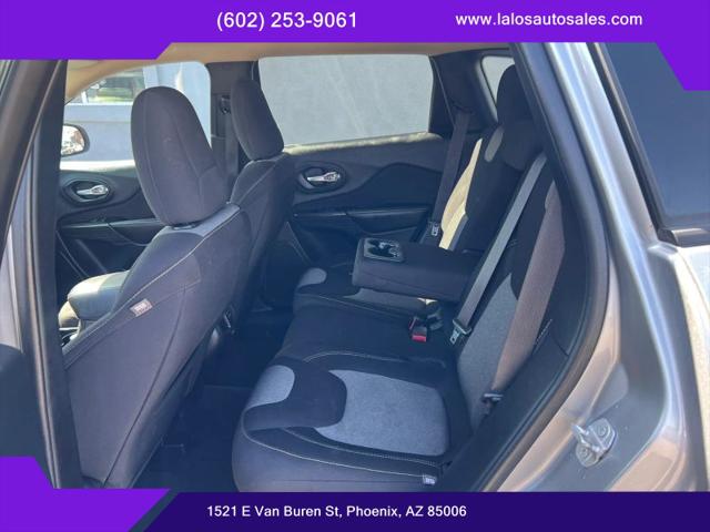 2016 Jeep Cherokee Sport