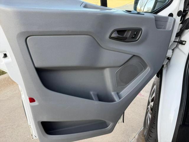 2016 Ford Transit w/60/40 Side Door w/RWB