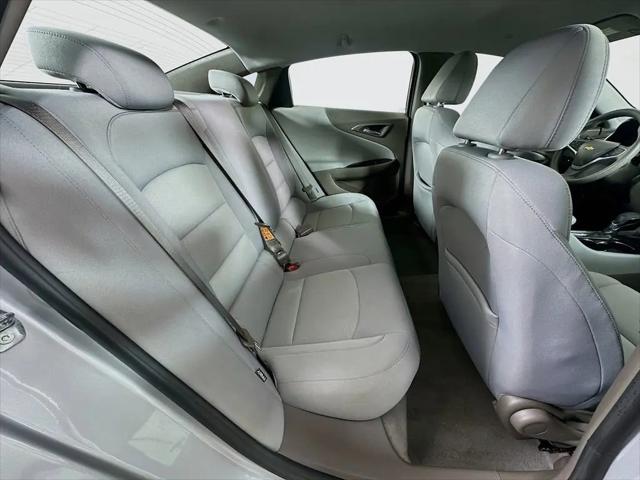 2022 Chevrolet Malibu FWD 1FL