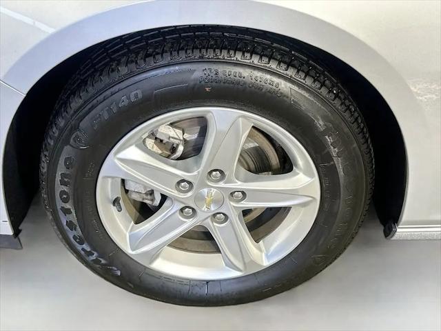 2022 Chevrolet Malibu FWD 1FL