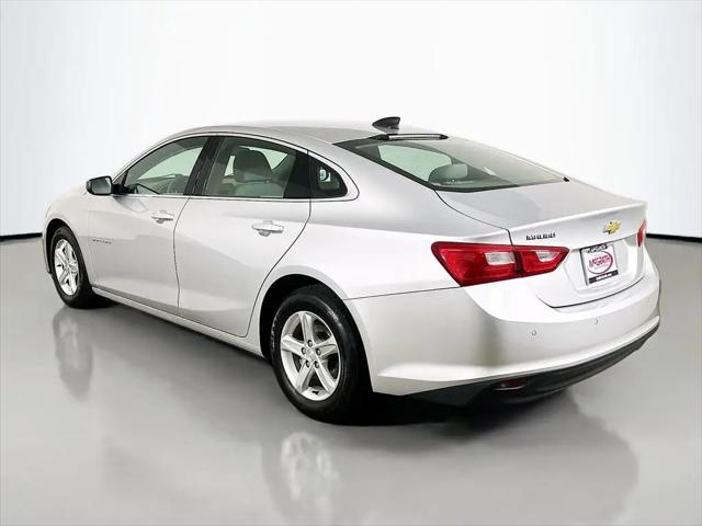 2022 Chevrolet Malibu FWD 1FL