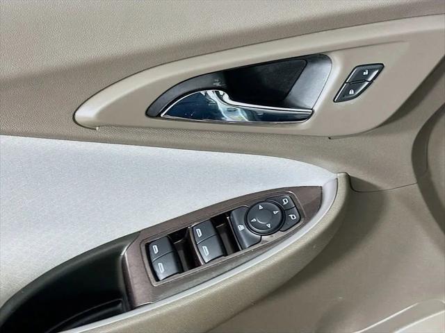 2022 Chevrolet Malibu FWD 1FL