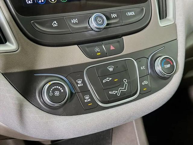 2022 Chevrolet Malibu FWD 1FL