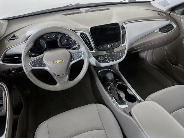 2022 Chevrolet Malibu FWD 1FL