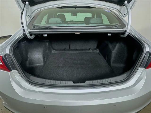 2022 Chevrolet Malibu FWD 1FL
